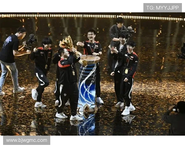 全球电竞盛宴：顶级战队激战四方，谁能问鼎王者荣耀之巅