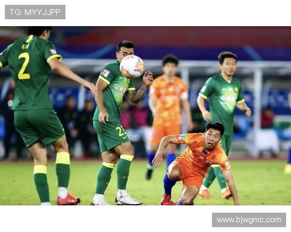 上海篮球队节奏之争引发球迷热议与专家分析