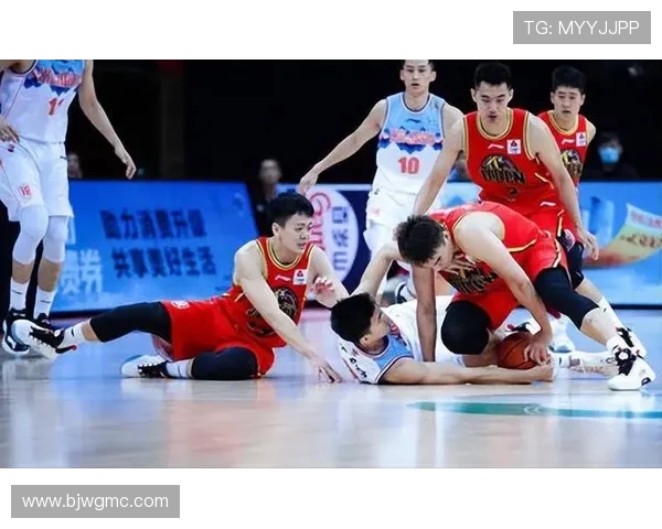 北京篮球队战术变革引发热议球迷与专家共同探讨新打法的前景与挑战 北京篮球队战术变革引发热议球迷与专家共同探讨新打法的前景与挑战