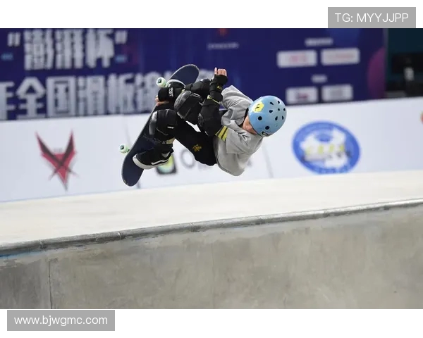 南京滑板队在世界攀岩锦标赛中以51分稳居积分榜首位 南京滑板队在世界攀岩锦标赛中以51分稳居积分榜首位